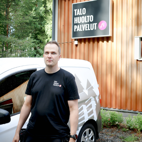 Jarmo Pesonen on siirtynyt automaatiosta kiinteistöjen arjen apuriksi